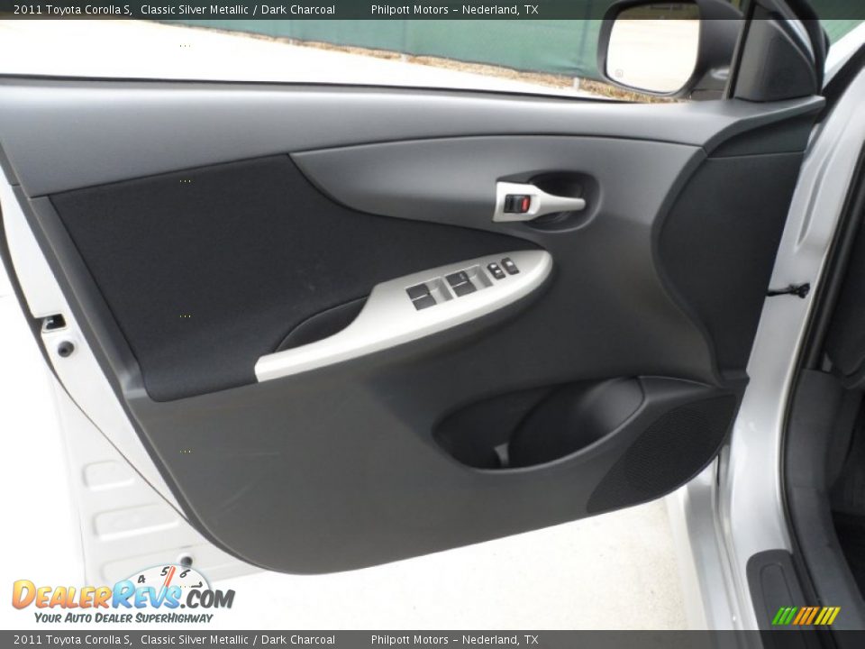 2011 Toyota Corolla S Classic Silver Metallic / Dark Charcoal Photo #22