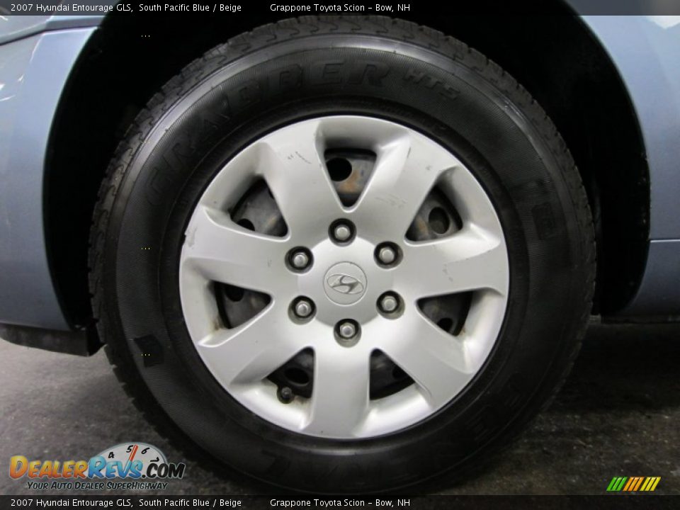 2007 Hyundai Entourage GLS South Pacific Blue / Beige Photo #6
