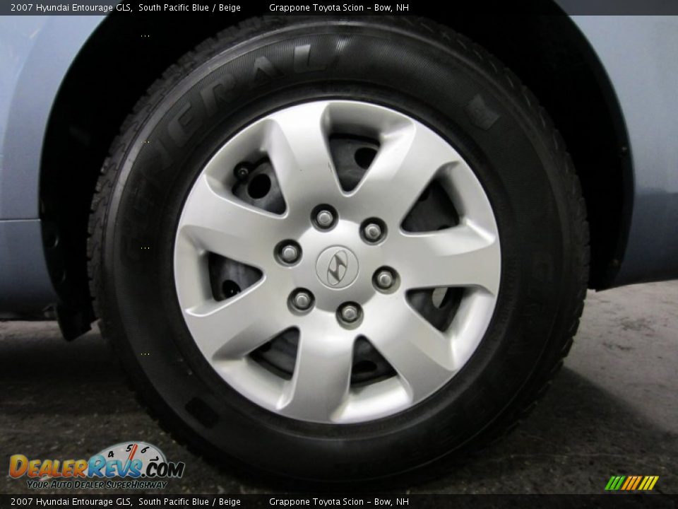 2007 Hyundai Entourage GLS South Pacific Blue / Beige Photo #7