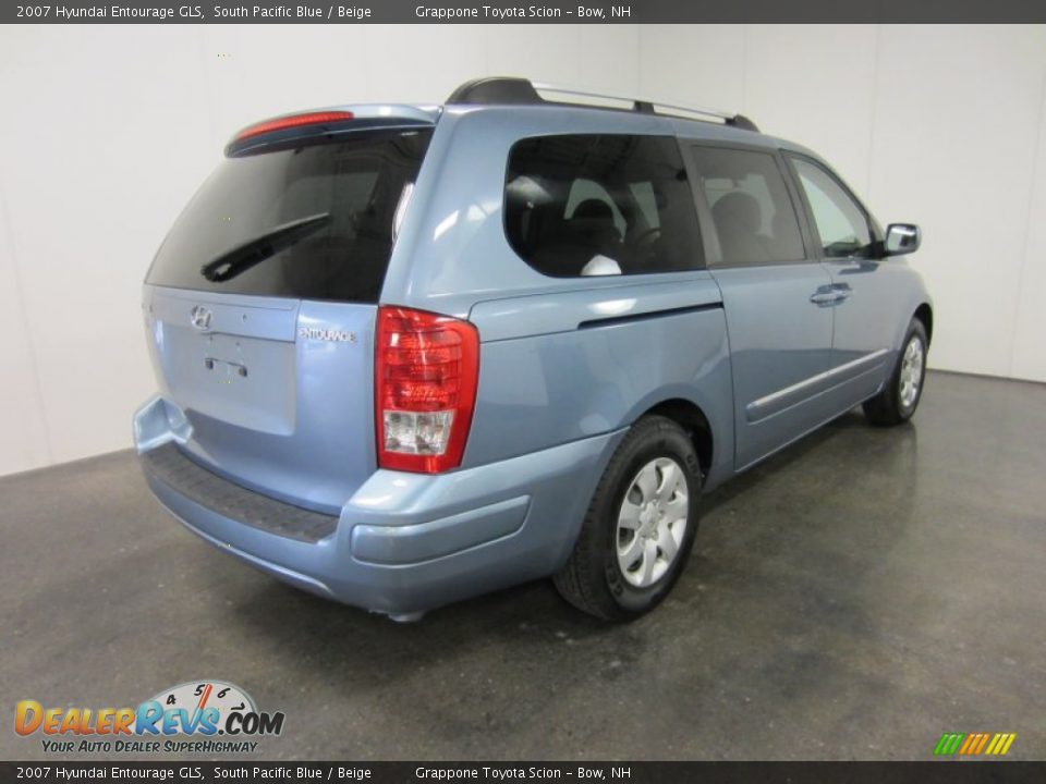2007 Hyundai Entourage GLS South Pacific Blue / Beige Photo #8