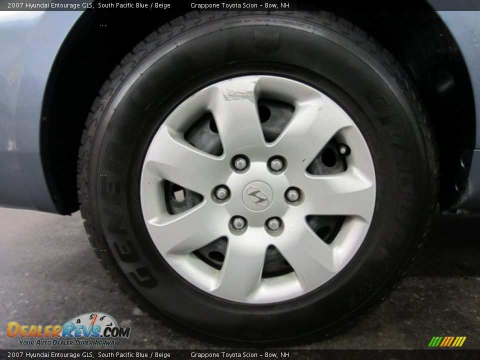 2007 Hyundai Entourage GLS South Pacific Blue / Beige Photo #12