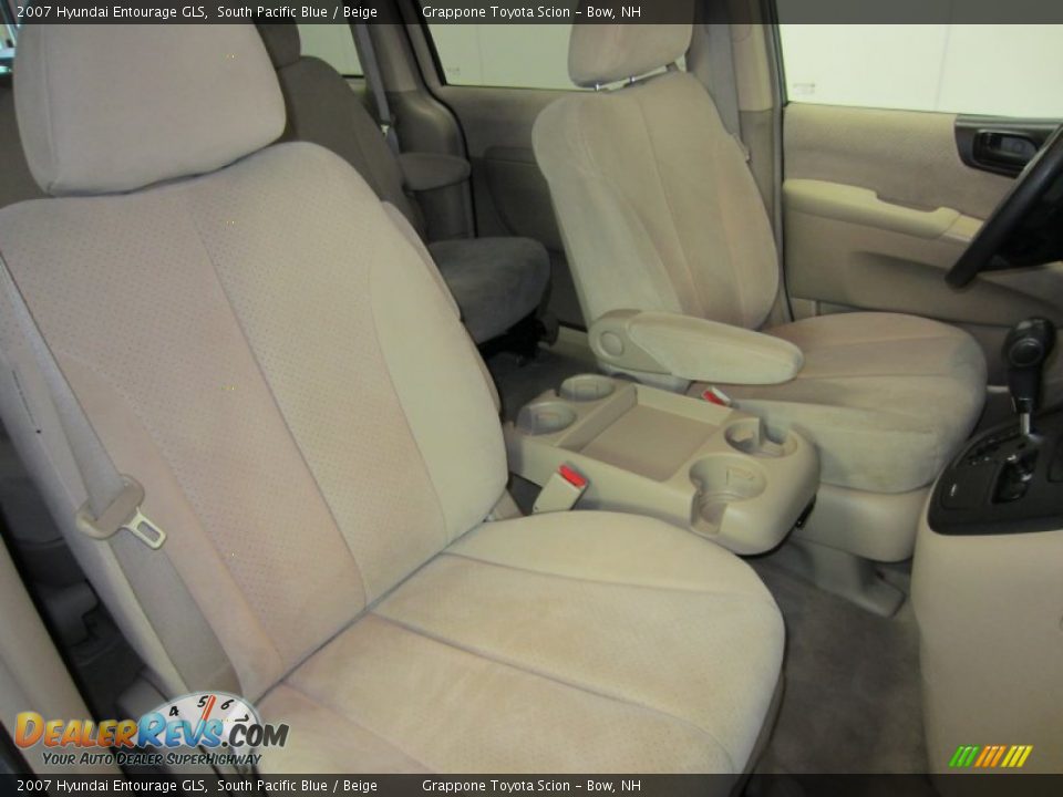 2007 Hyundai Entourage GLS South Pacific Blue / Beige Photo #16