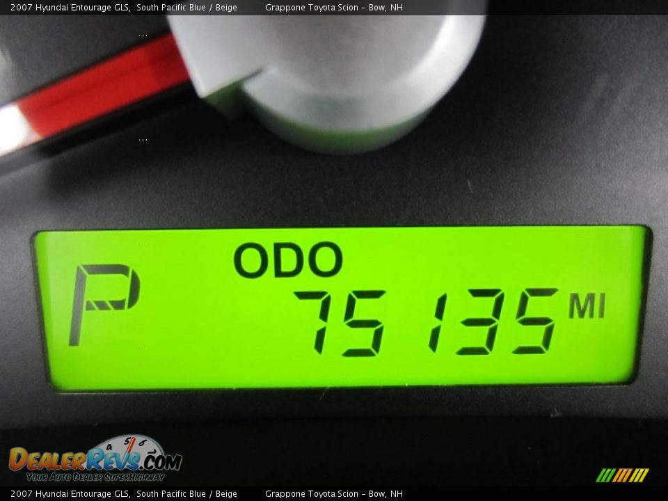 2007 Hyundai Entourage GLS South Pacific Blue / Beige Photo #25