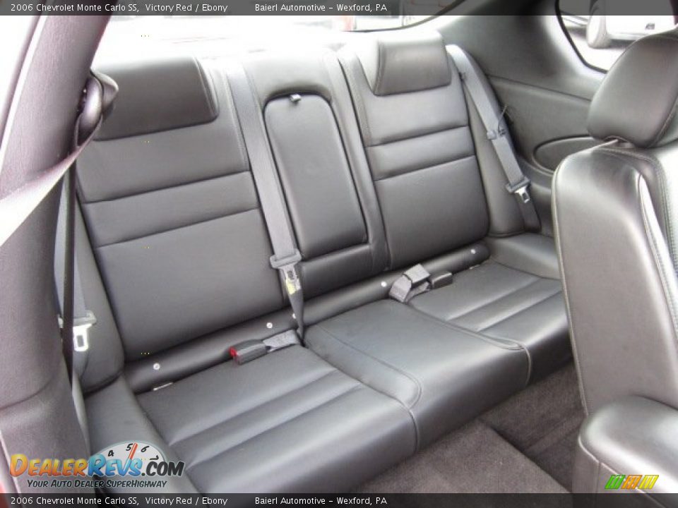 Ebony Interior - 2006 Chevrolet Monte Carlo SS Photo #14