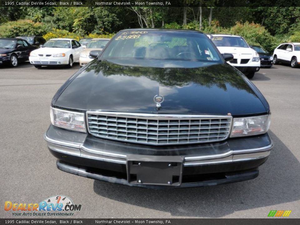 Black 1995 Cadillac DeVille Sedan Photo #2