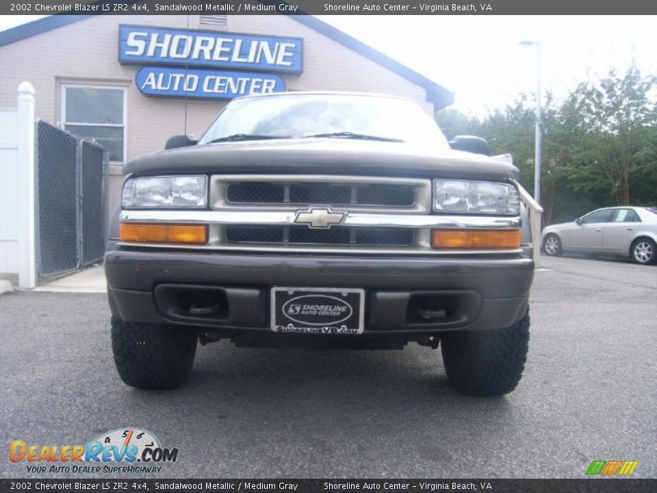 2002 Chevrolet Blazer LS ZR2 4x4 Sandalwood Metallic / Medium Gray Photo #2