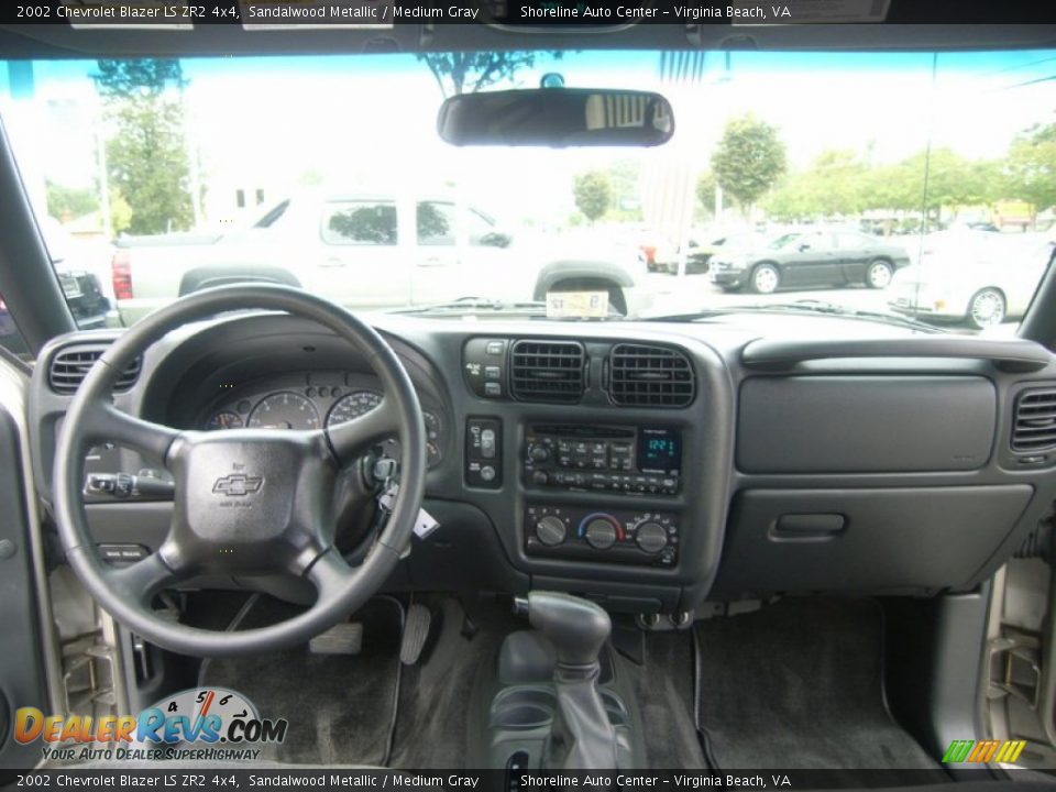 Dashboard of 2002 Chevrolet Blazer LS ZR2 4x4 Photo #22