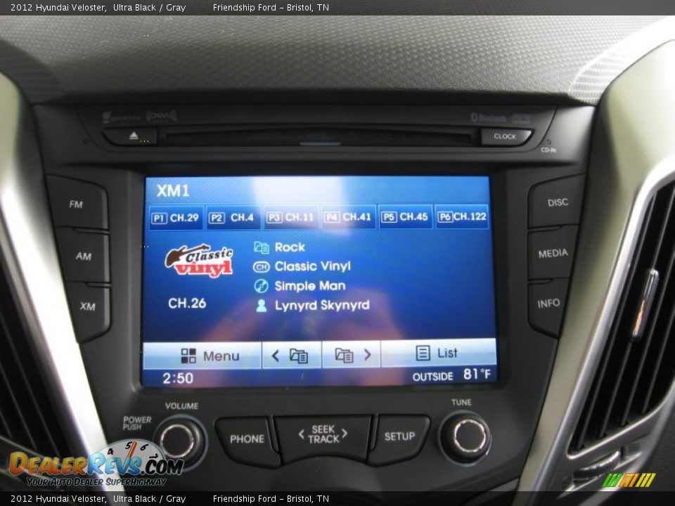 Controls of 2012 Hyundai Veloster  Photo #24