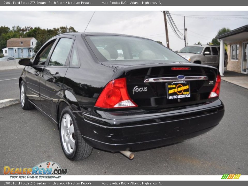 2001 Ford Focus ZTS Sedan Pitch Black / Medium Pebble Photo #2