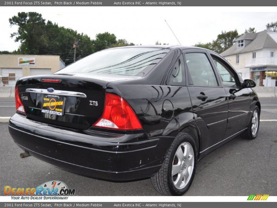 2001 Ford Focus ZTS Sedan Pitch Black / Medium Pebble Photo #3