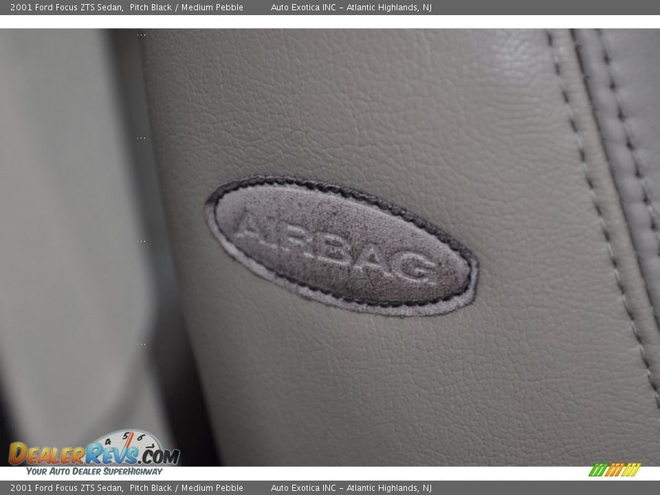 2001 Ford Focus ZTS Sedan Pitch Black / Medium Pebble Photo #20