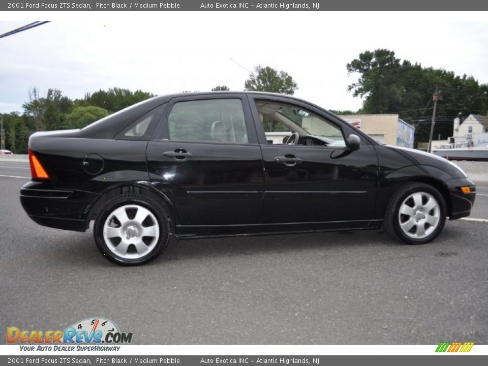 Pitch Black 2001 Ford Focus ZTS Sedan Photo #29