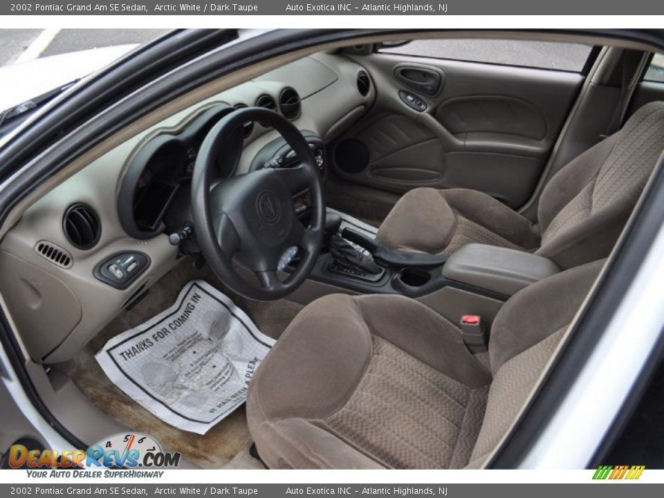 Dark Taupe Interior - 2002 Pontiac Grand Am SE Sedan Photo #5