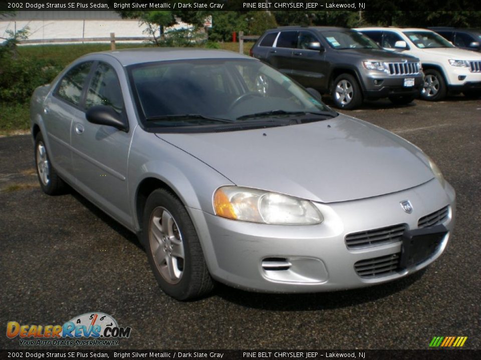 2002 Dodge Stratus SE Plus Sedan Bright Silver Metallic / Dark Slate Gray Photo #3