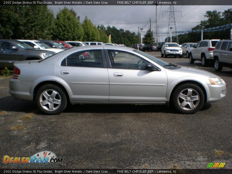Bright Silver Metallic 2002 Dodge Stratus SE Plus Sedan Photo #4