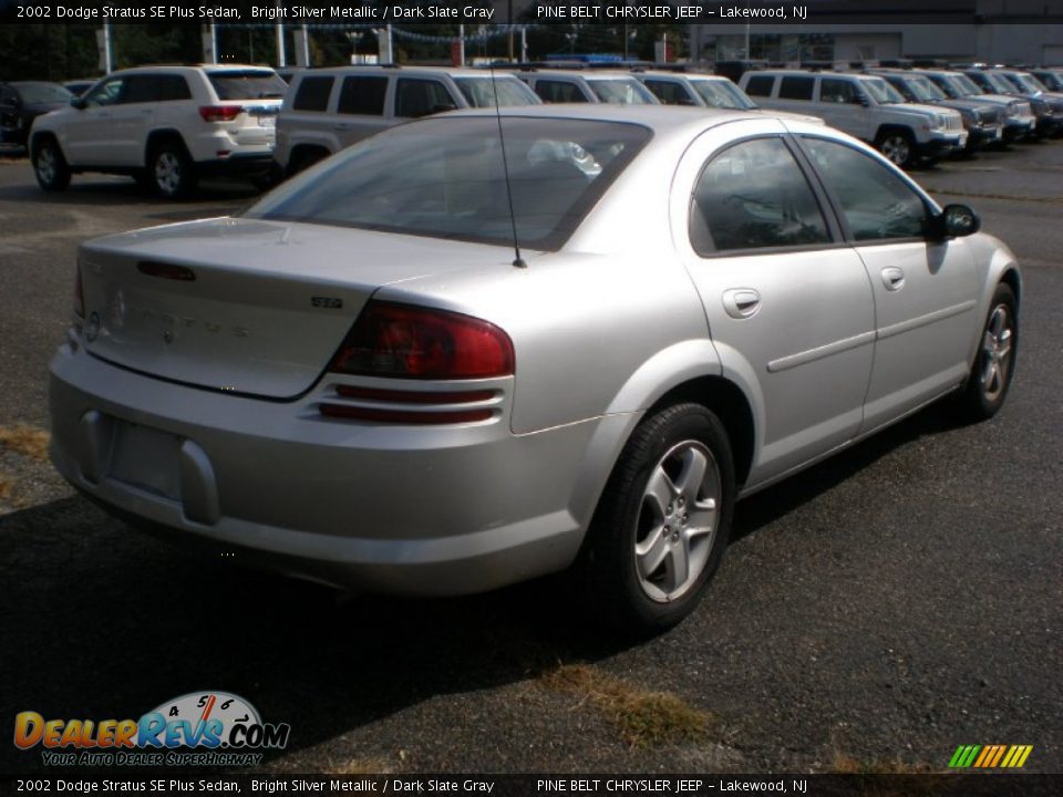 2002 Dodge Stratus SE Plus Sedan Bright Silver Metallic / Dark Slate Gray Photo #5