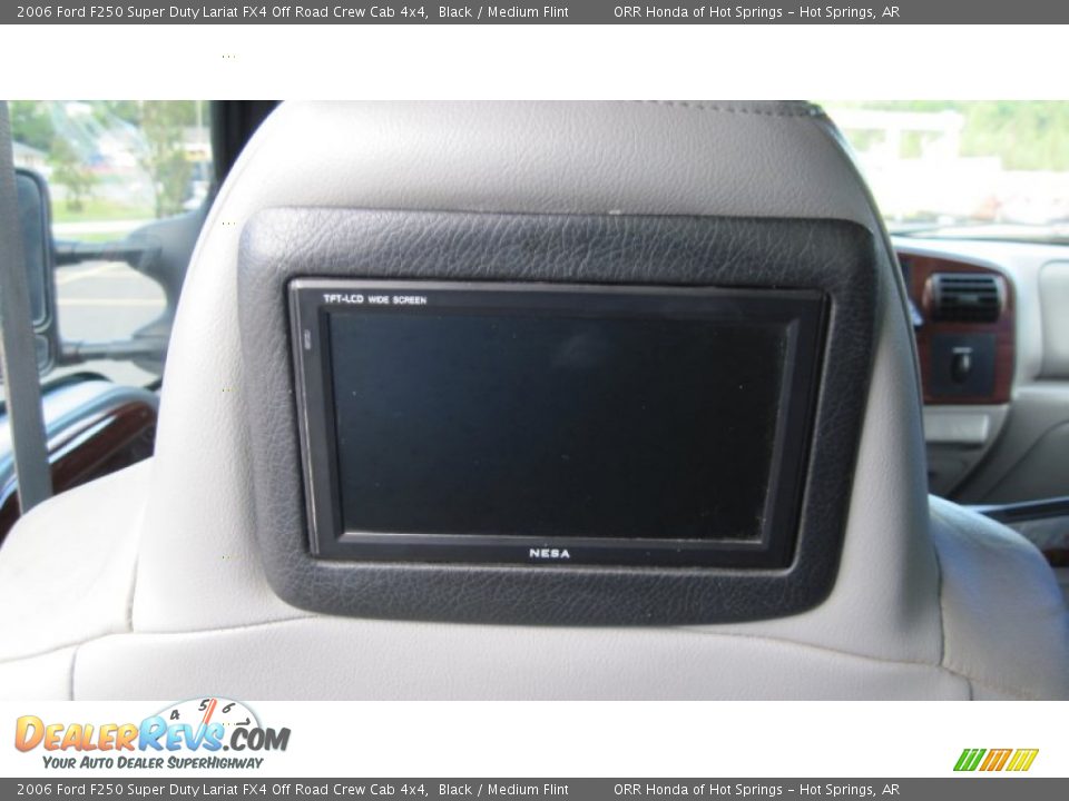 2006 Ford F250 Super Duty Lariat FX4 Off Road Crew Cab 4x4 Black / Medium Flint Photo #17