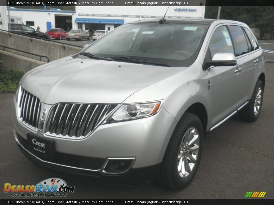 Front 3/4 View of 2012 Lincoln MKX AWD Photo #2