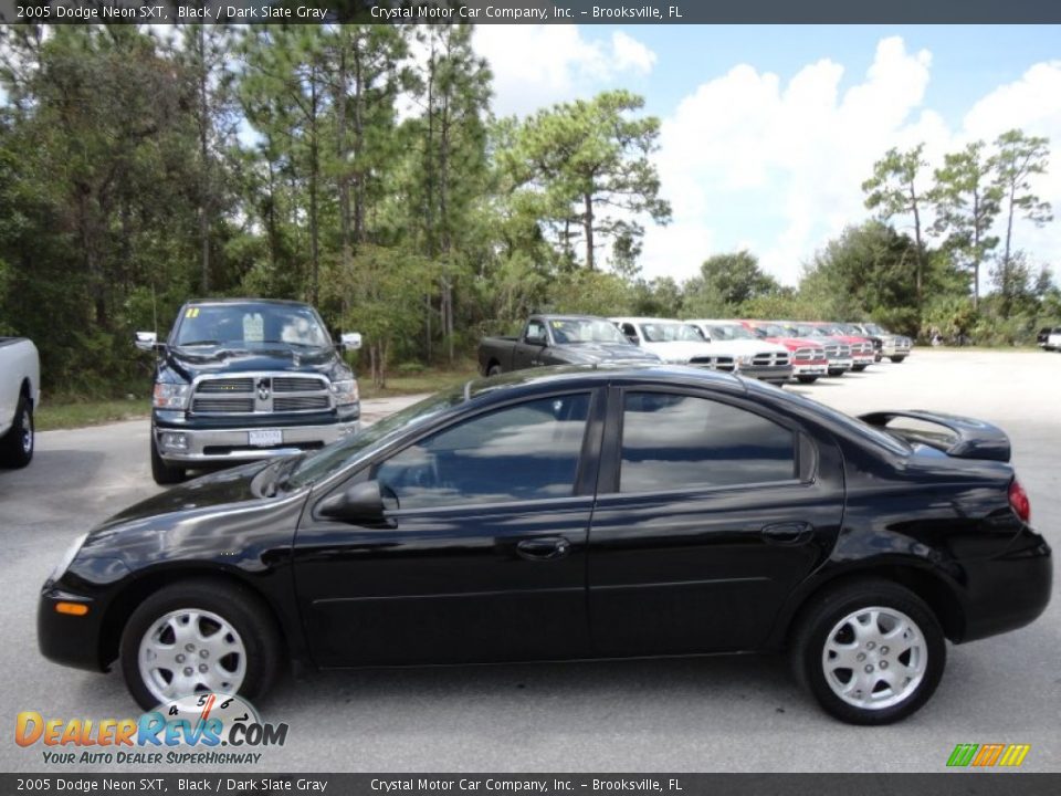 2005 Dodge Neon SXT Black / Dark Slate Gray Photo #2