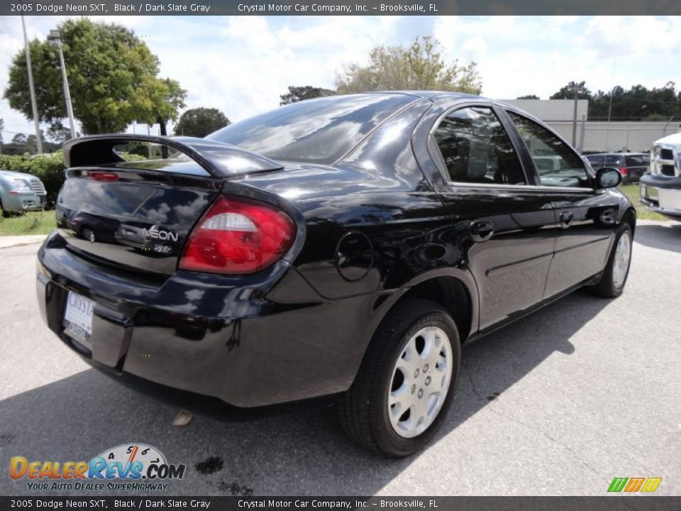 2005 Dodge Neon SXT Black / Dark Slate Gray Photo #9