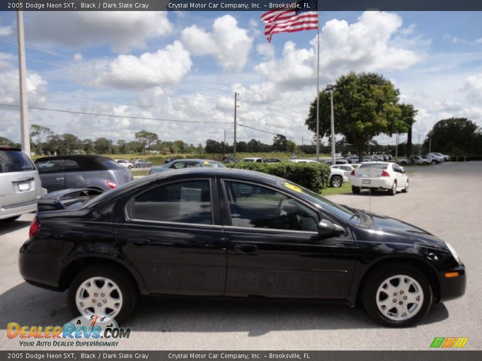 2005 Dodge Neon SXT Black / Dark Slate Gray Photo #10