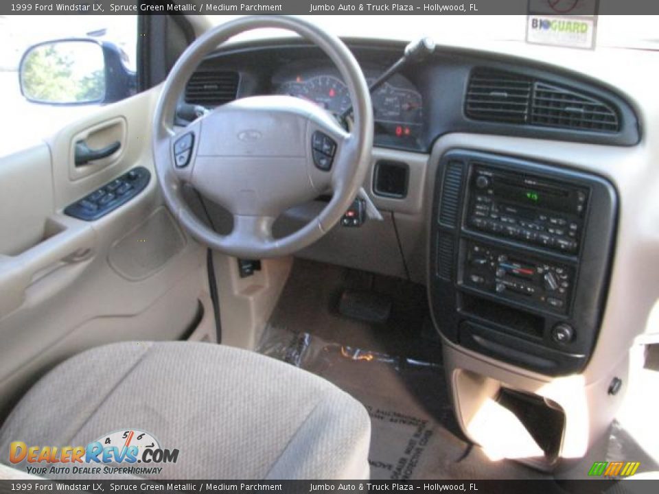 1999 Ford Windstar LX Spruce Green Metallic / Medium Parchment Photo #13