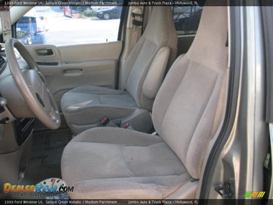 Medium Parchment Interior - 1999 Ford Windstar LX Photo #18