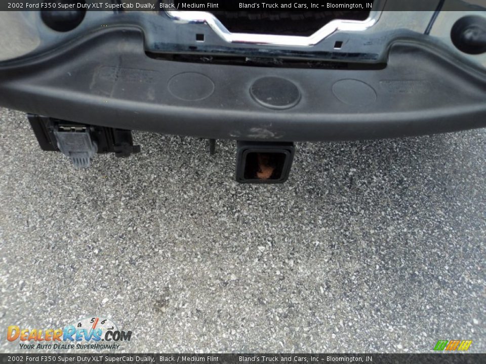 2002 Ford F350 Super Duty XLT SuperCab Dually Black / Medium Flint Photo #21