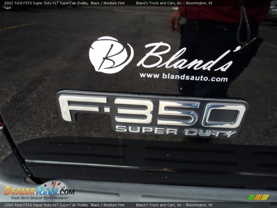 2002 Ford F350 Super Duty XLT SuperCab Dually Black / Medium Flint Photo #22