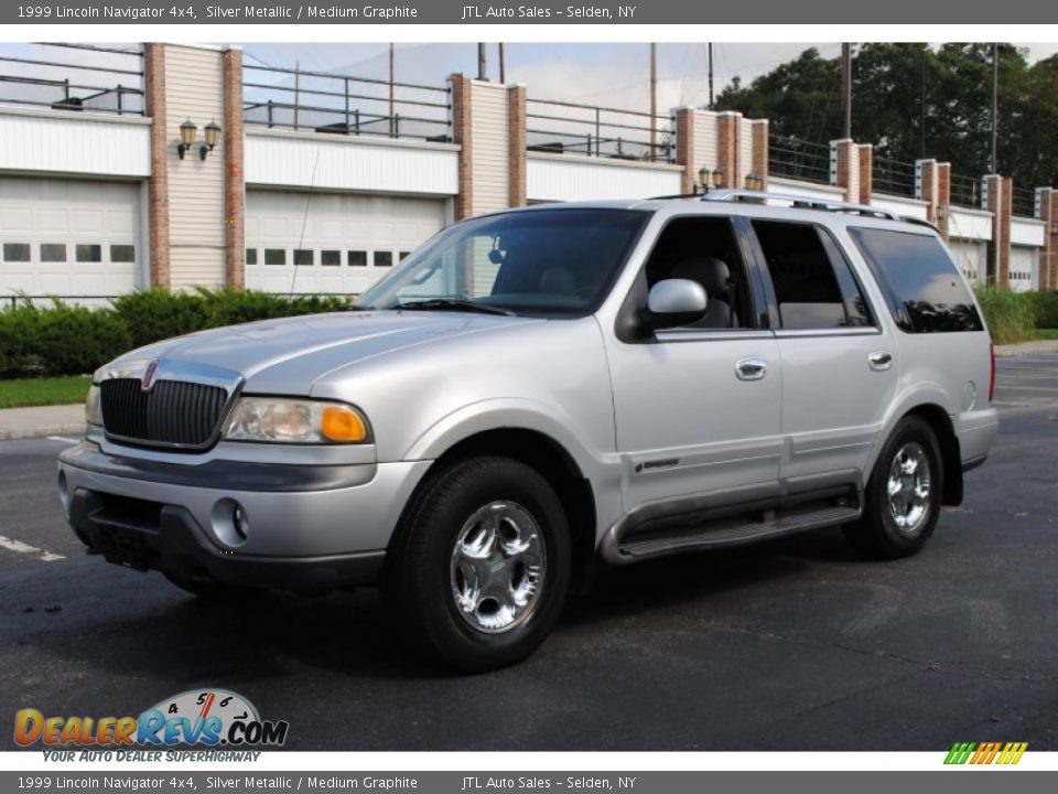 1999 Lincoln Navigator 4x4 Silver Metallic / Medium Graphite Photo #1