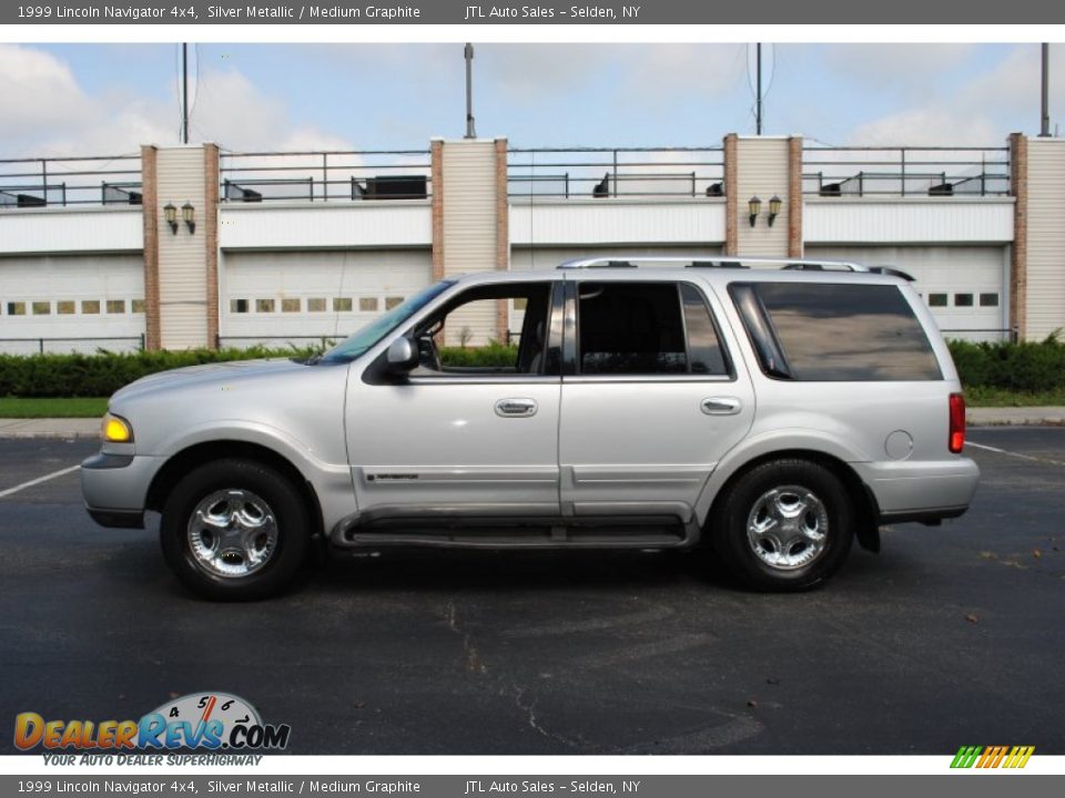 Silver Metallic 1999 Lincoln Navigator 4x4 Photo #3