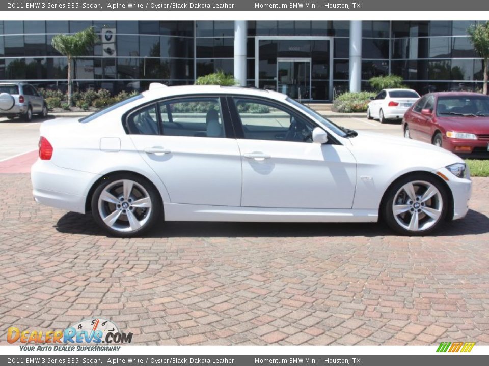 2011 BMW 3 Series 335i Sedan Alpine White / Oyster/Black Dakota Leather Photo #3