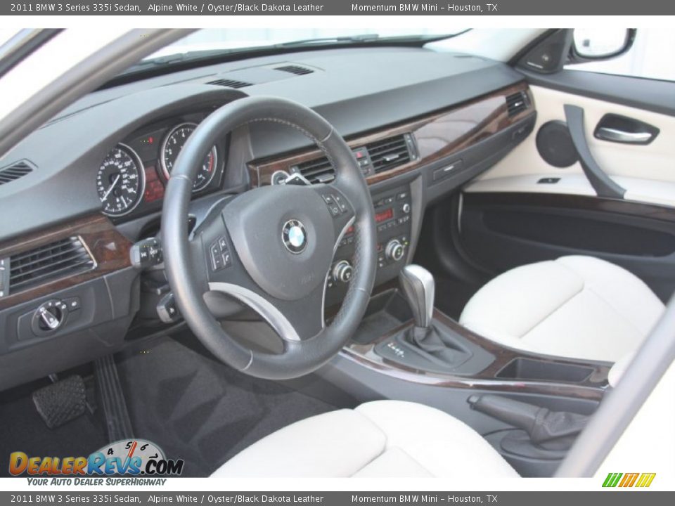 2011 BMW 3 Series 335i Sedan Alpine White / Oyster/Black Dakota Leather Photo #14