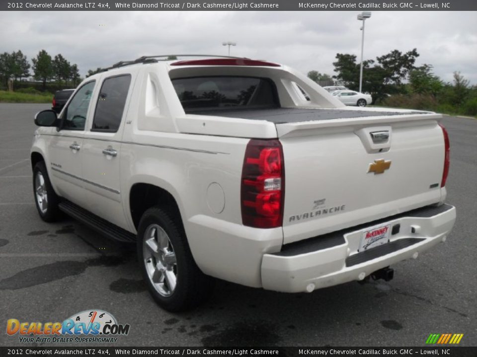 2012 Chevrolet Avalanche LTZ 4x4 White Diamond Tricoat / Dark Cashmere/Light Cashmere Photo #2