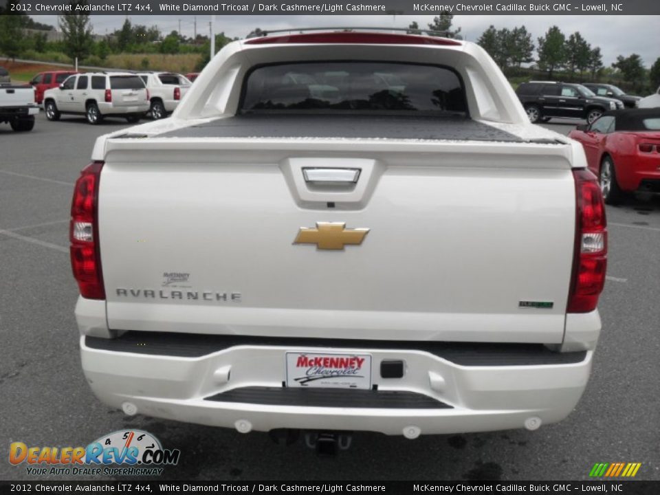 2012 Chevrolet Avalanche LTZ 4x4 White Diamond Tricoat / Dark Cashmere/Light Cashmere Photo #3