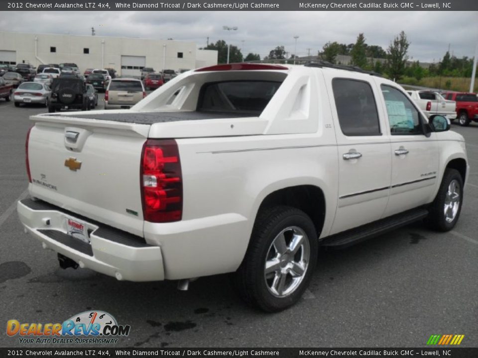 2012 Chevrolet Avalanche LTZ 4x4 White Diamond Tricoat / Dark Cashmere/Light Cashmere Photo #4