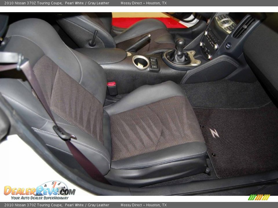 2010 Nissan 370Z Touring Coupe Pearl White / Gray Leather Photo #15