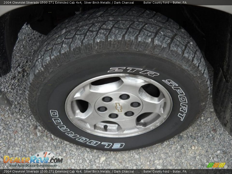 2004 Chevrolet Silverado 1500 Z71 Extended Cab 4x4 Silver Birch Metallic / Dark Charcoal Photo #16