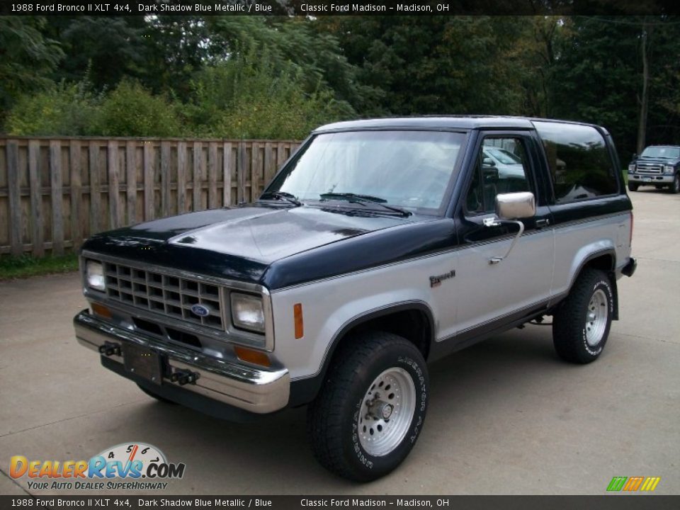 Front 3/4 View of 1988 Ford Bronco II XLT 4x4 Photo #1