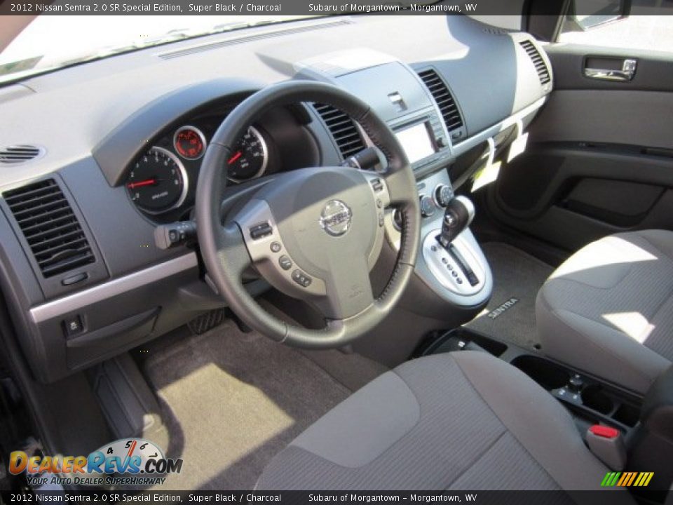 2012 Nissan Sentra 2.0 SR Special Edition Super Black / Charcoal Photo #16