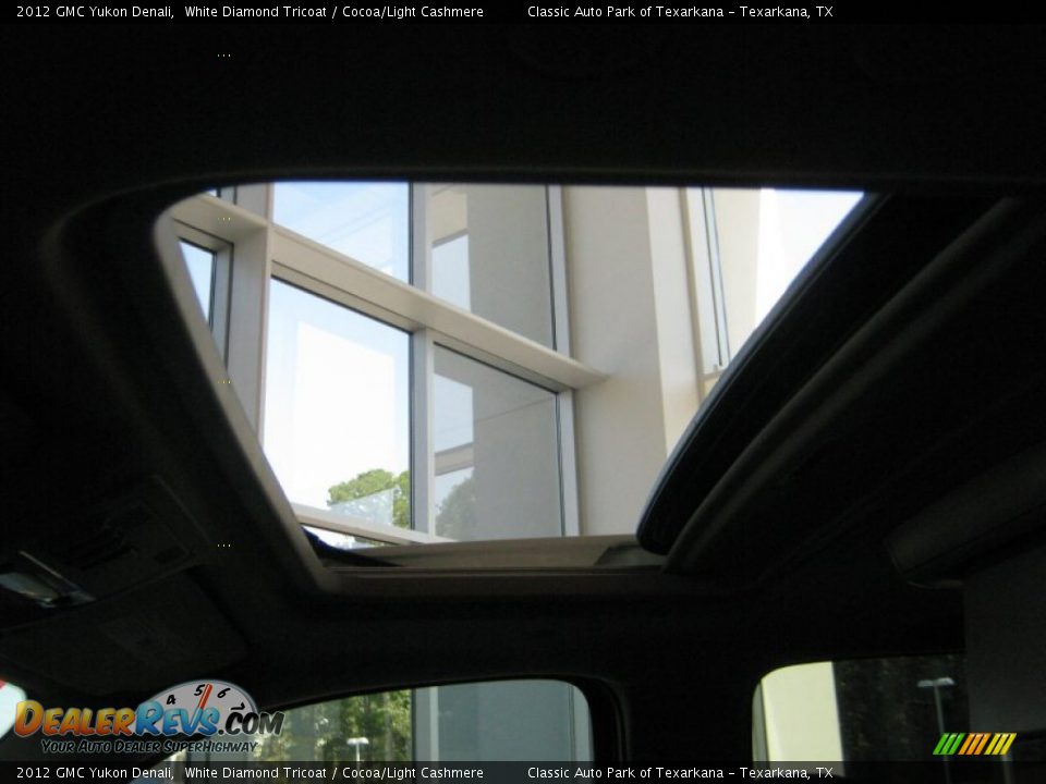 2012 GMC Yukon Denali White Diamond Tricoat / Cocoa/Light Cashmere Photo #9