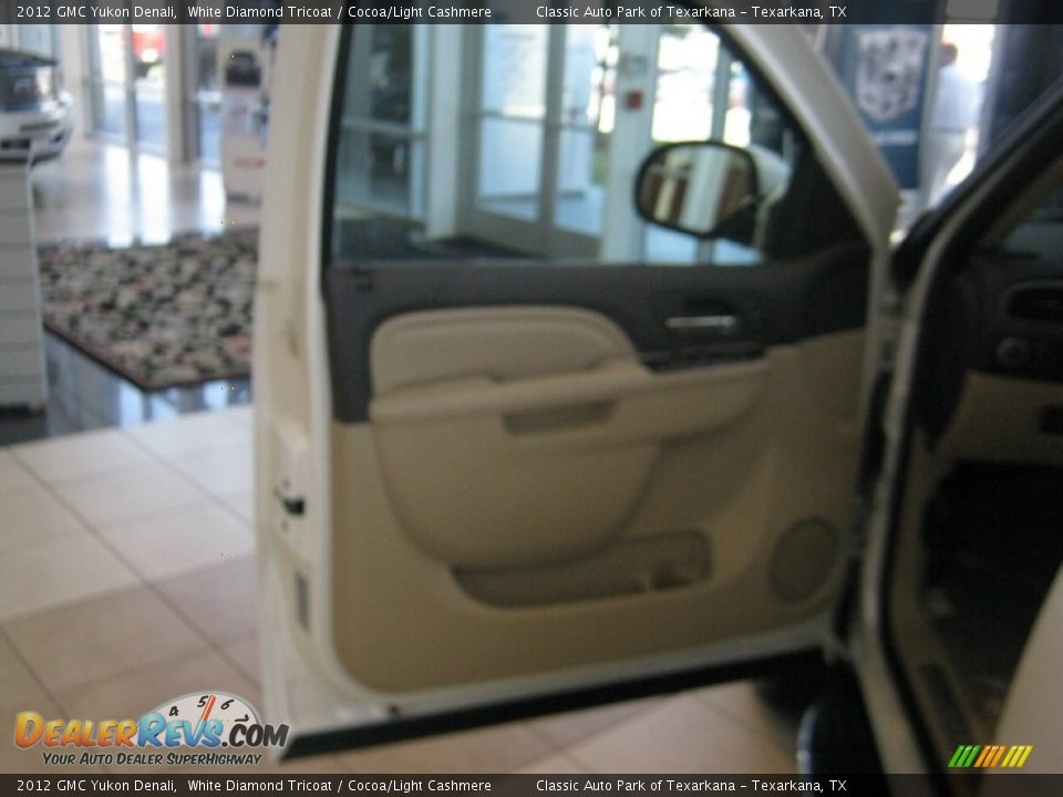 2012 GMC Yukon Denali White Diamond Tricoat / Cocoa/Light Cashmere Photo #16