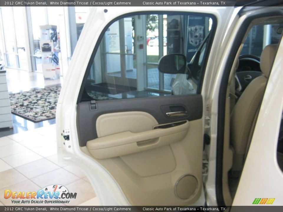2012 GMC Yukon Denali White Diamond Tricoat / Cocoa/Light Cashmere Photo #18