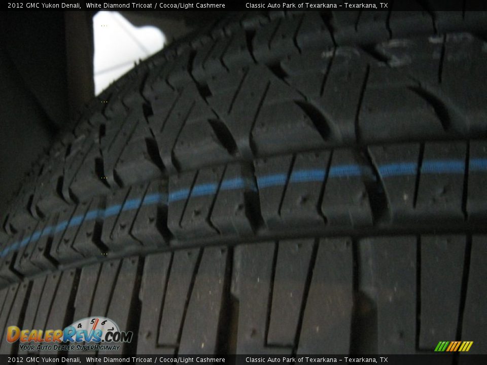 2012 GMC Yukon Denali White Diamond Tricoat / Cocoa/Light Cashmere Photo #22