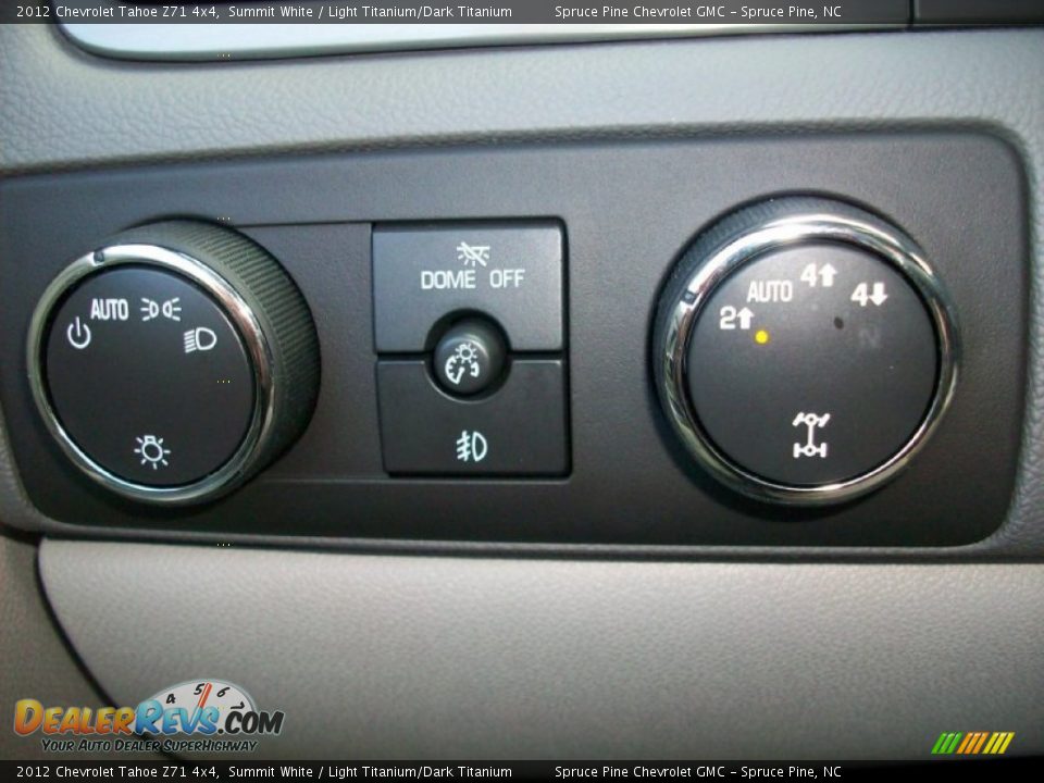 Controls of 2012 Chevrolet Tahoe Z71 4x4 Photo #16