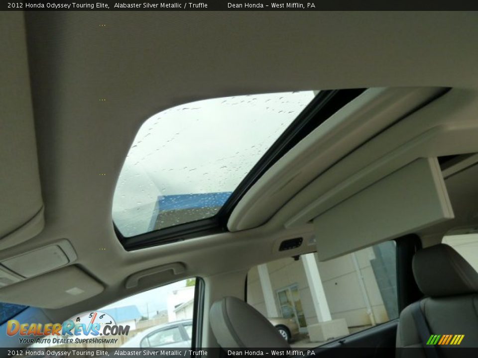 Sunroof of 2012 Honda Odyssey Touring Elite Photo #15