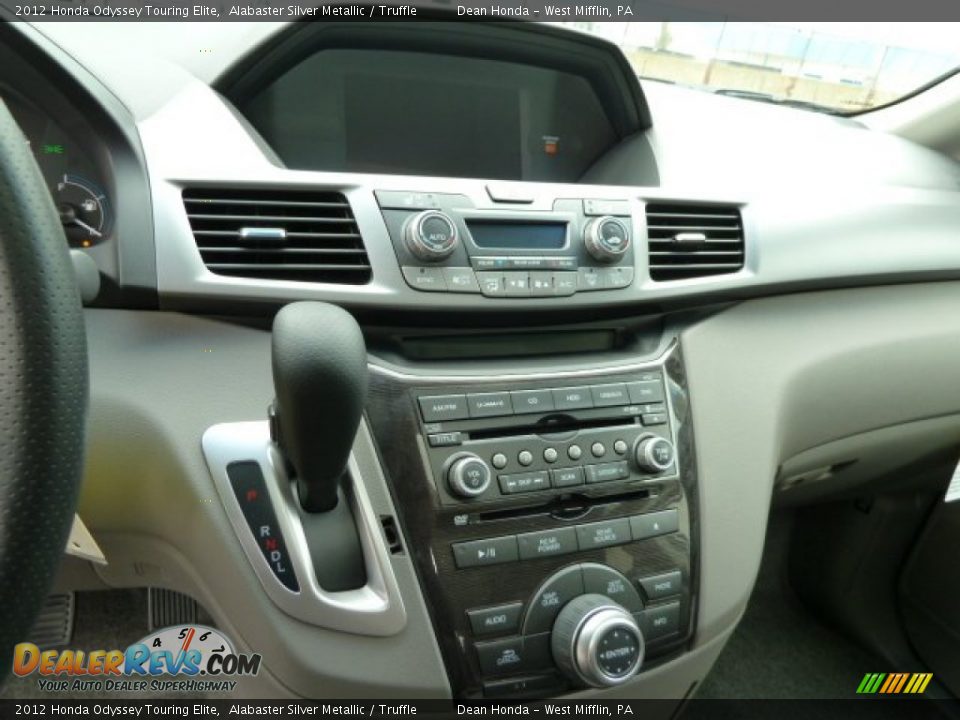 Controls of 2012 Honda Odyssey Touring Elite Photo #17