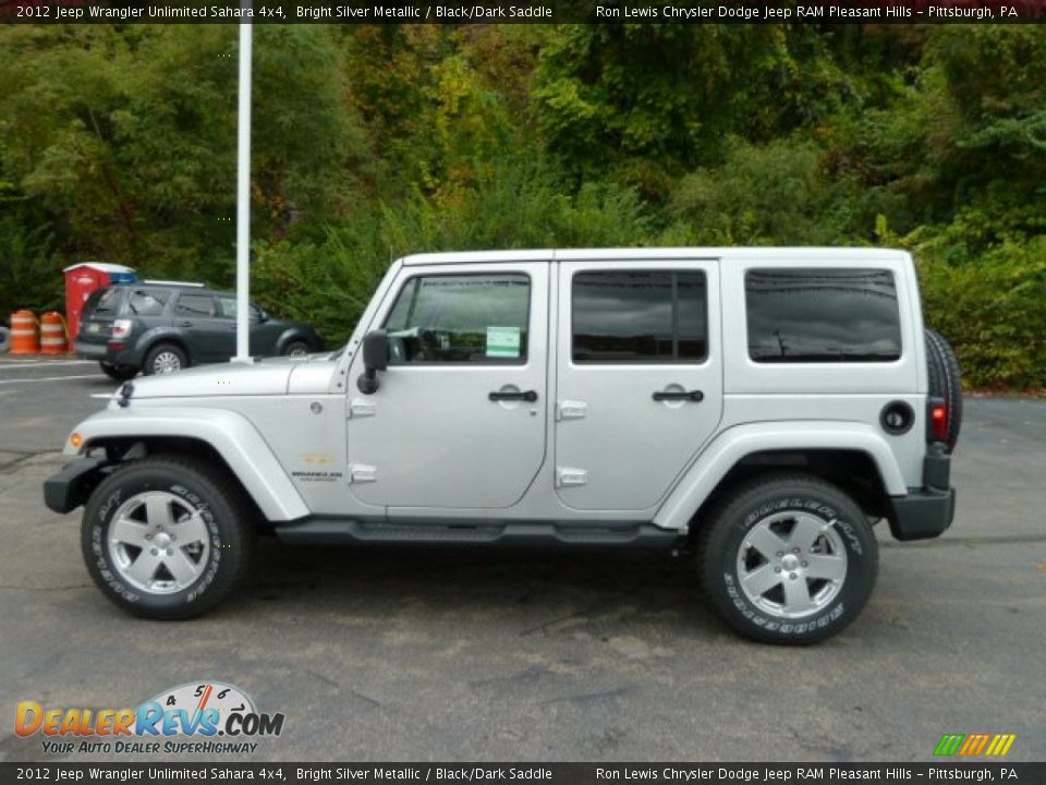 2012 Jeep Wrangler Unlimited Sahara 4x4 Bright Silver Metallic / Black/Dark Saddle Photo #2