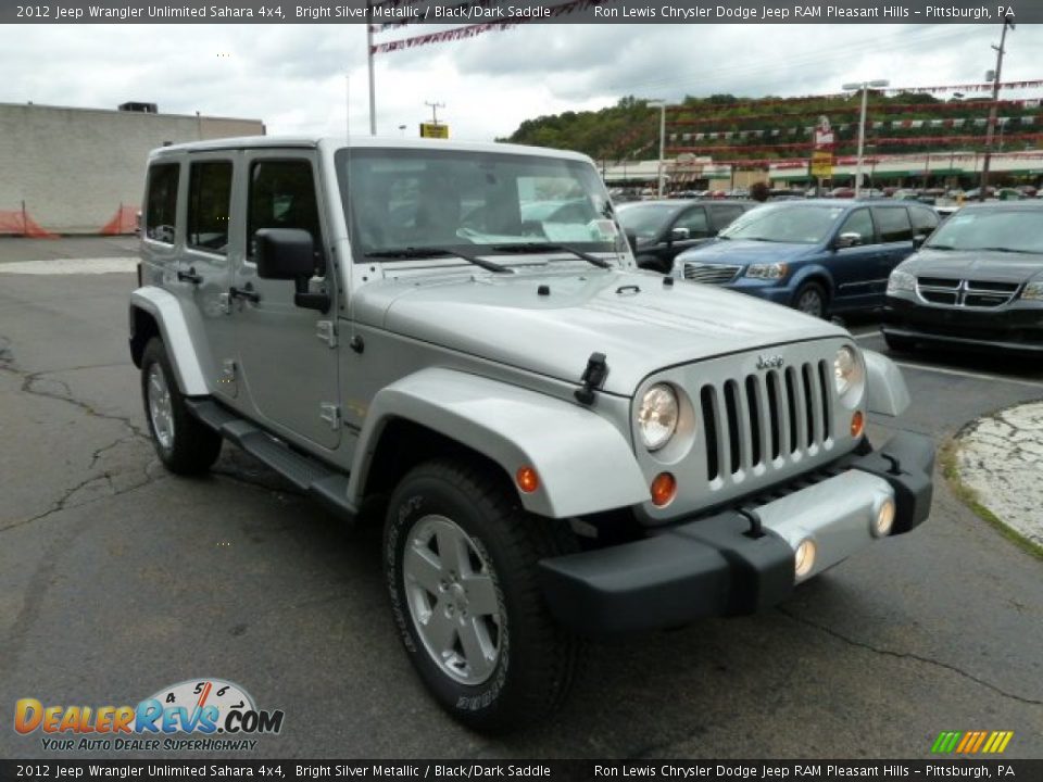 2012 Jeep Wrangler Unlimited Sahara 4x4 Bright Silver Metallic / Black/Dark Saddle Photo #7