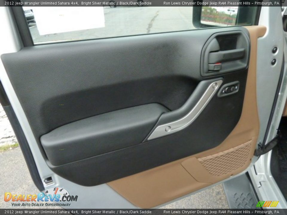 Door Panel of 2012 Jeep Wrangler Unlimited Sahara 4x4 Photo #21